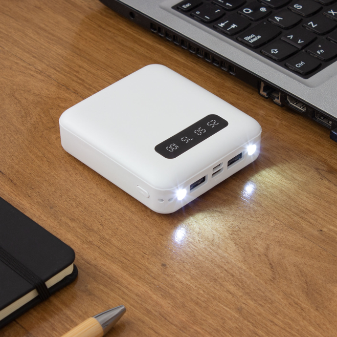 POWERBANK MULTIPUERTO "CONNECTICUT"