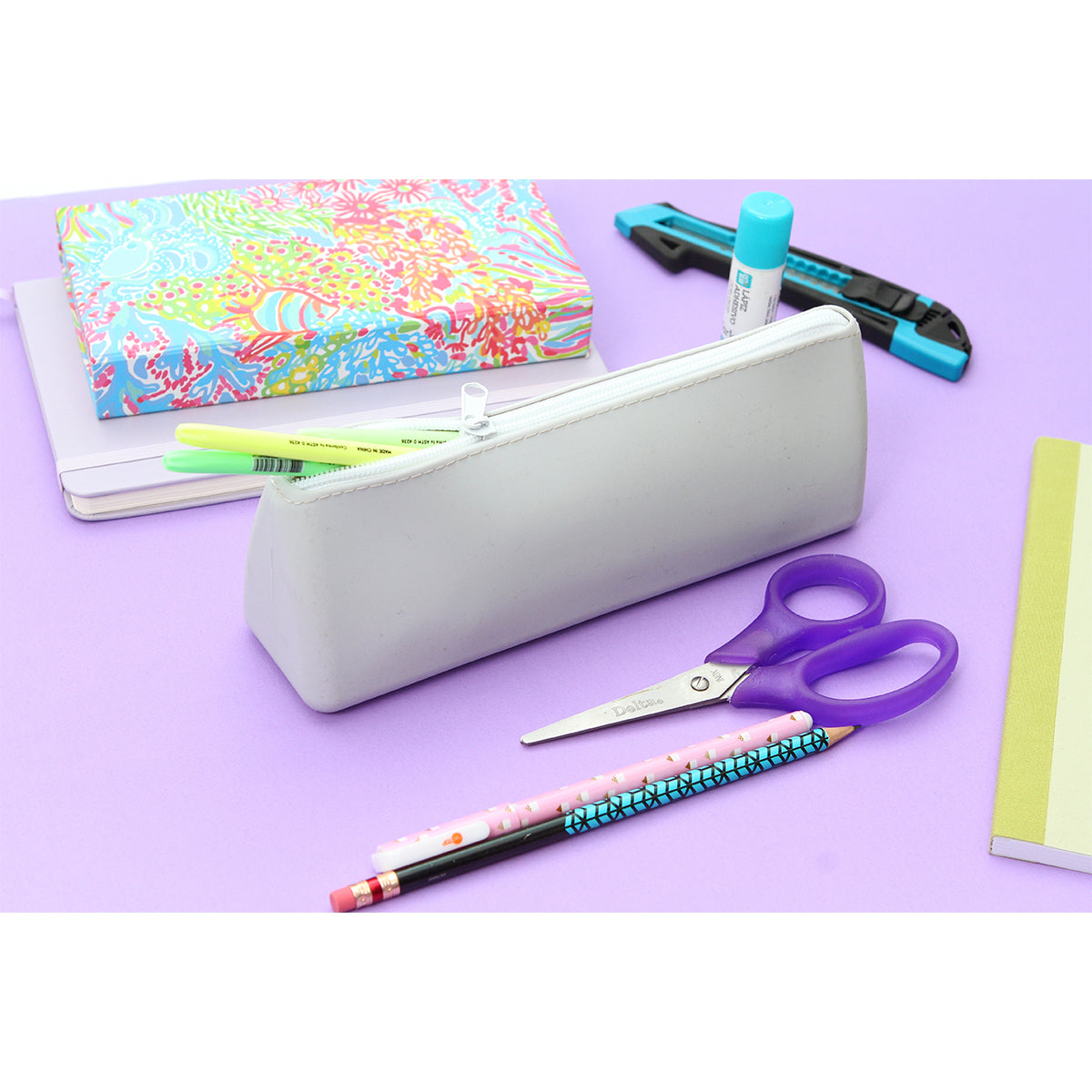 ESCOLARES LAPICERA MENNECY